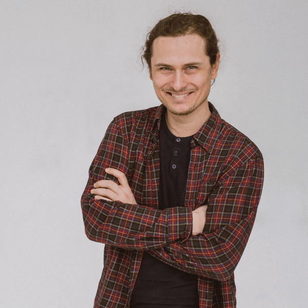 Михаил Непомнящий